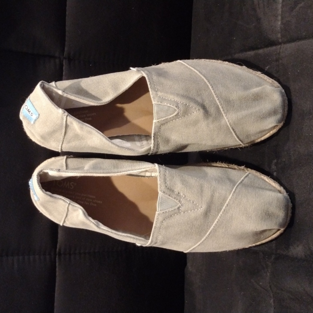 TOM'S canvas, rope sole shoes